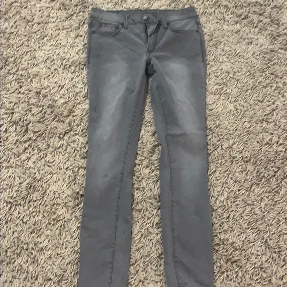 Gray skinny pants